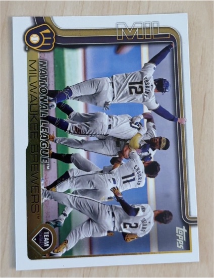 2025 Topps Series 2 #396 Milwaukee Brewers Team Card — front