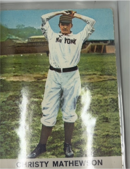 1961 Golden Press #24 Christy Mathewson — front