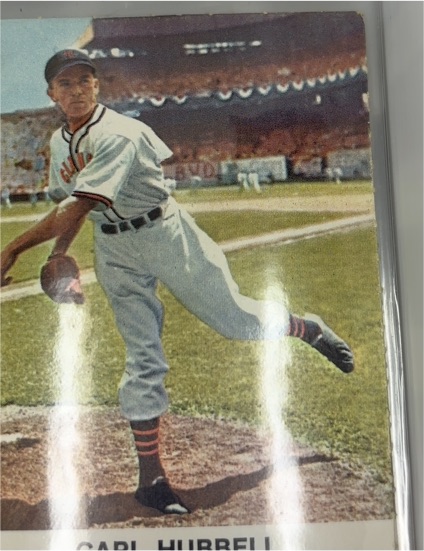 1961 Golden Press #6 Carl Hubbell — front