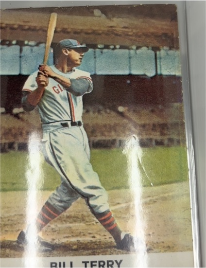 1961 Golden Press #5 Bill Terry — front