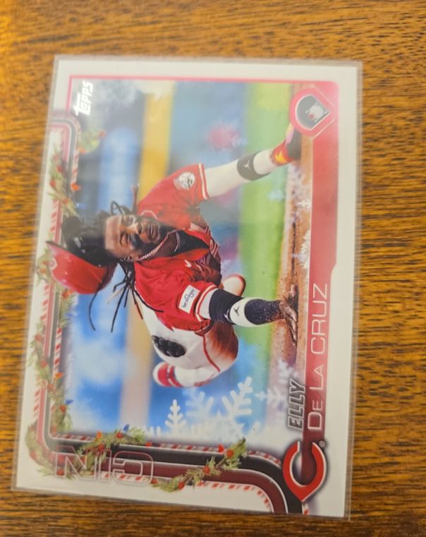 2025 Topps Holiday #H97 Elly De La Cruz — front
