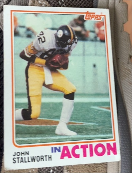 1982 Topps #220 John Stallworth In Action — front