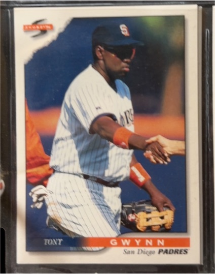 1996 Score #16 Tony Gwynn — front