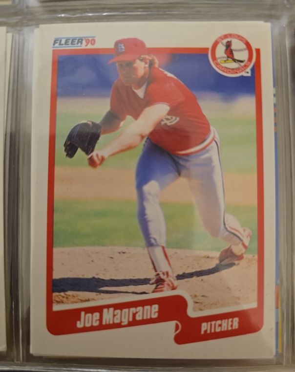 1990 Fleer #252 Joe Magrane — front