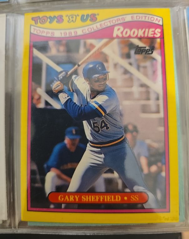 1989 Topps Toys R Us Rookies #28 Gary Sheffield — front