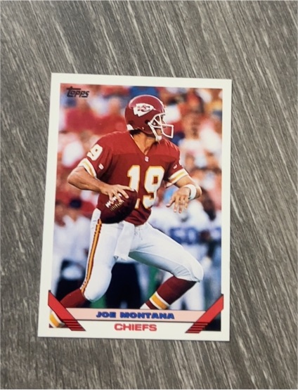 1993 Topps #340 Joe Montana — front