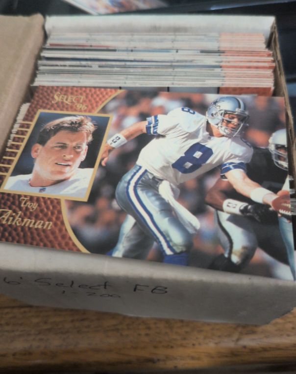 1996 Pinnacle Select #1 Troy Aikman — front