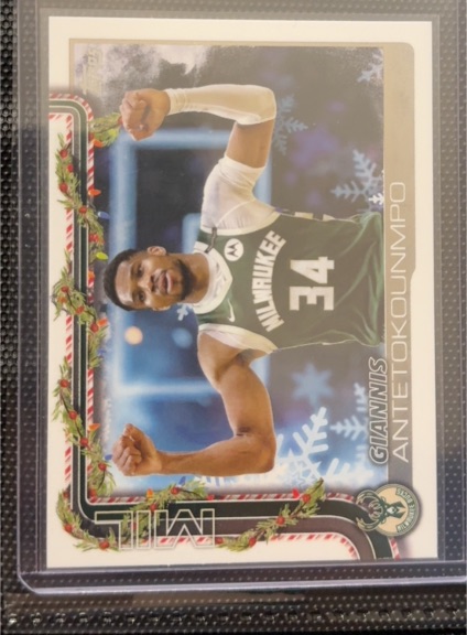 2025-26 Topps Holiday #H43 Giannis Antetokounmpo — front