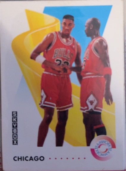 1991-92 Skybox #462 Michael Jordan / Scottie Pippen — front