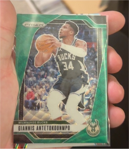 2024-25 Panini Prizm #85 Giannis Antetokounmpo — front