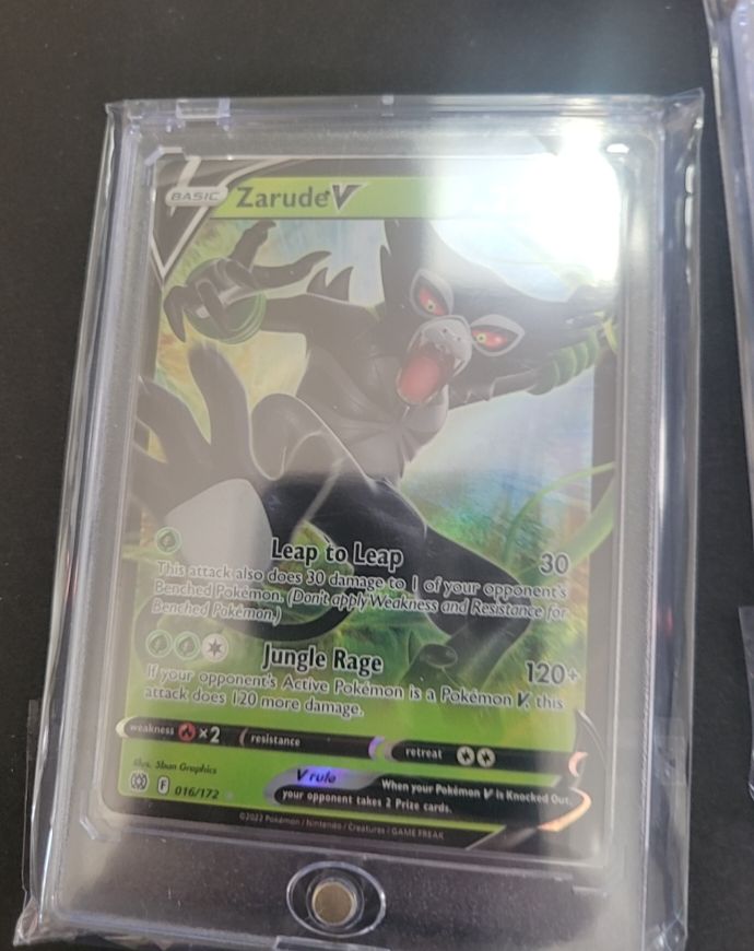 2022 Pokémon TCG Brilliant Stars #016 Zarude V — front