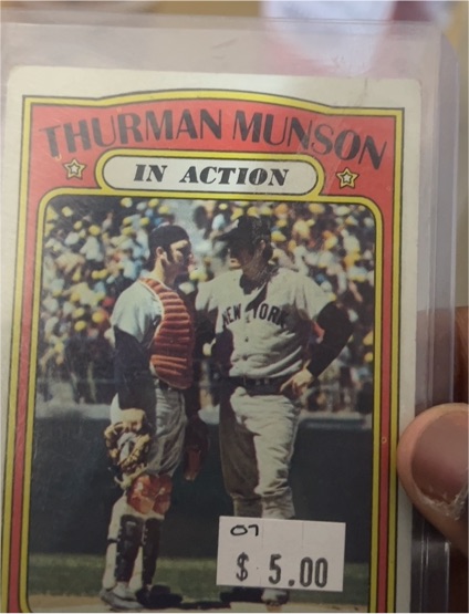 1972 Topps #442 Thurman Munson In Action — front