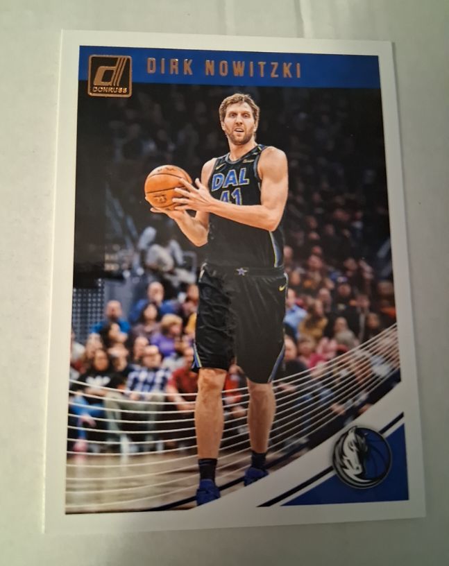 2018-19 Donruss #40 Dirk Nowitzki — front
