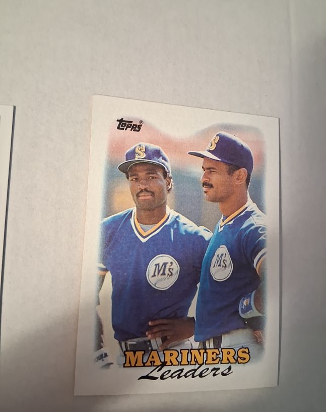 1988 Topps #519 Seattle Mariners Leaders Harold Reynolds Alvin Davis — front