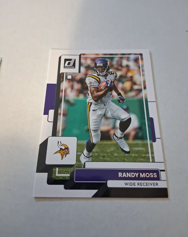 2022 Panini Donruss #111 Randy Moss — front