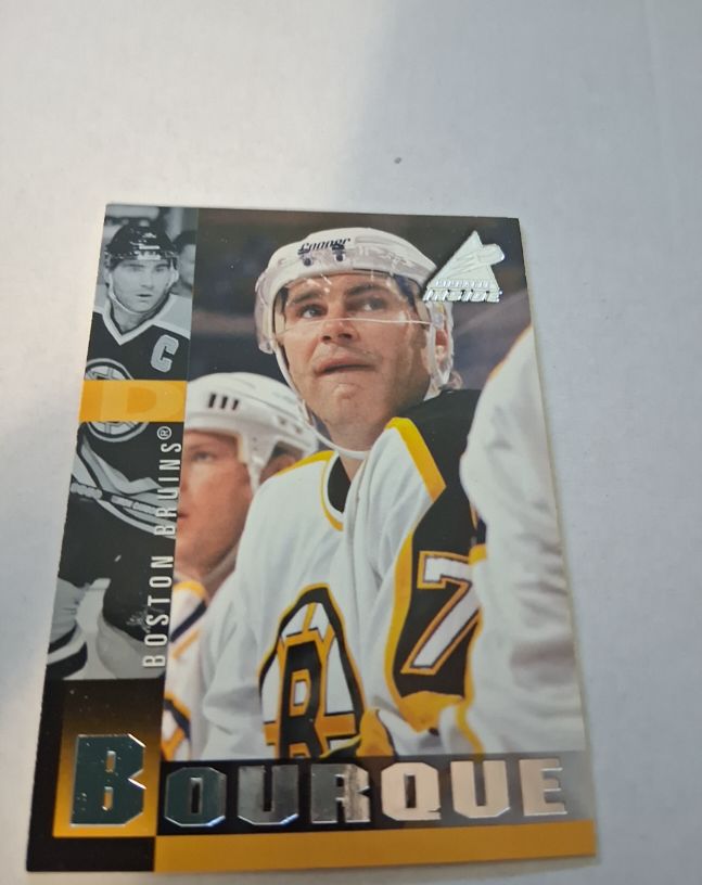 1997-98 Pinnacle Inside #16 Ray Bourque — front