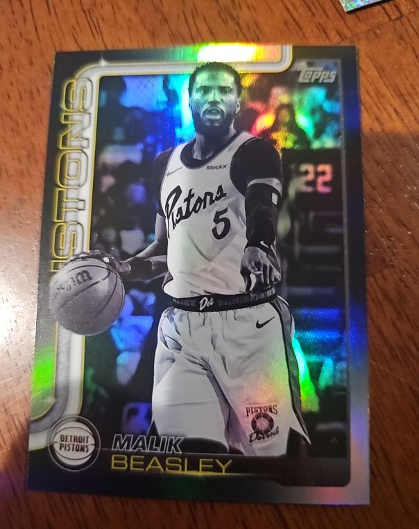 2025-26 Topps #43 Malik Beasley — front