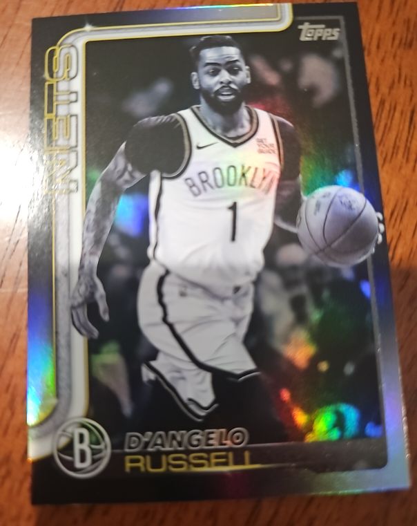 2025-26 Topps #8 D'Angelo Russell Brooklyn Nets — front