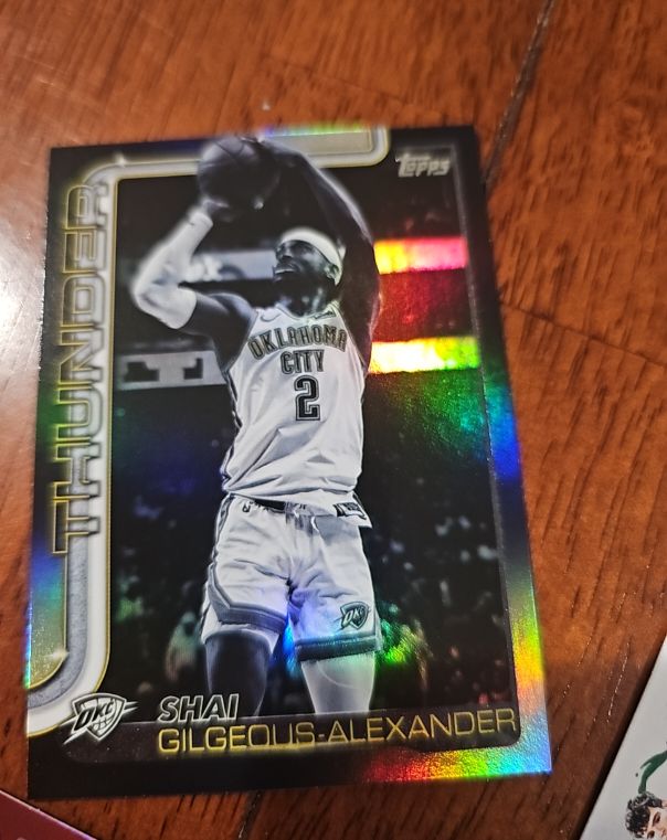 2025 Topps Basketball #2 Shai Gilgeous-Alexander Blackout Parallel — front
