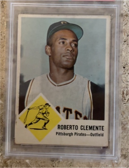 1963 Fleer #56 Roberto Clemente — front