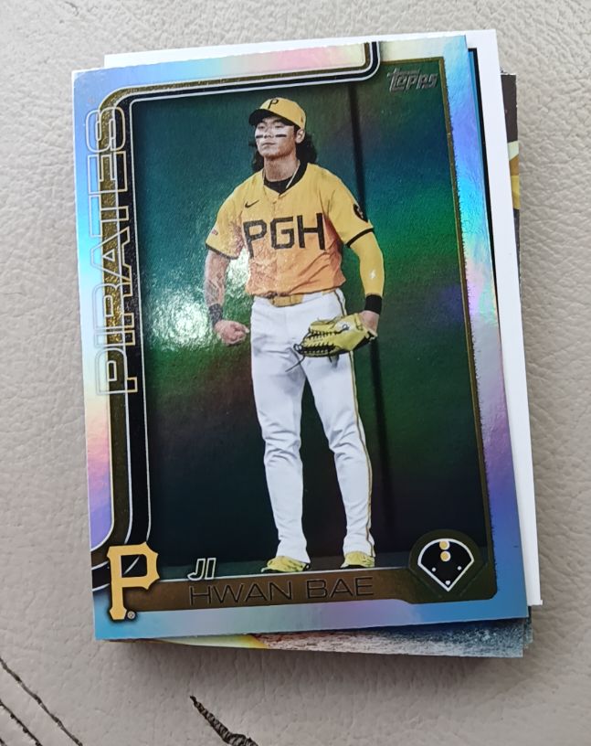 2025 Topps Update #US64 Ji Hwan Bae — front