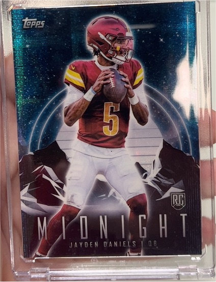 2024 Topps Midnight #97 Jayden Daniels — front