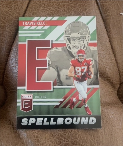 2023 Donruss Elite Spellbound "E" #SB-TK5 Travis Kelce — front