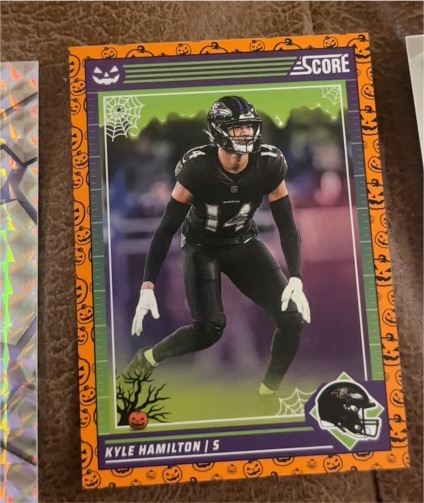 2024 Panini Score Halloween Orange Pumpkins #25 Kyle Hamilton — front