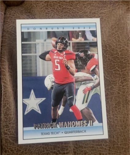 2022 Panini Chronicles Draft Picks - Donruss Retro #24 Patrick Mahomes II — front