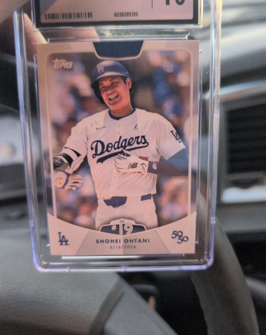 2024 Topps 50/50 #34 Shohei Ohtani — front