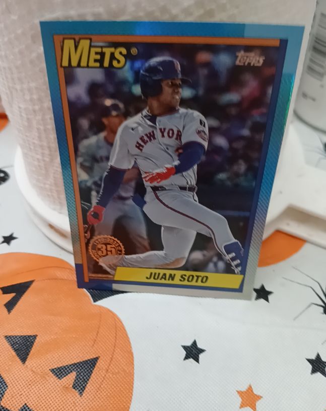 2025 Topps Baseball Series 2 1990 Topps Insert T90-47 Juan Soto — front