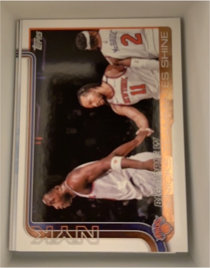 2025-26 Topps #274 Big Apple W: Knicks Teammates Shine — front