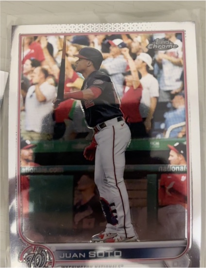 2022 Topps Chrome #129 Juan Soto — front