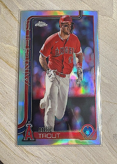 2025 Topps Chrome #200 Mike Trout — front