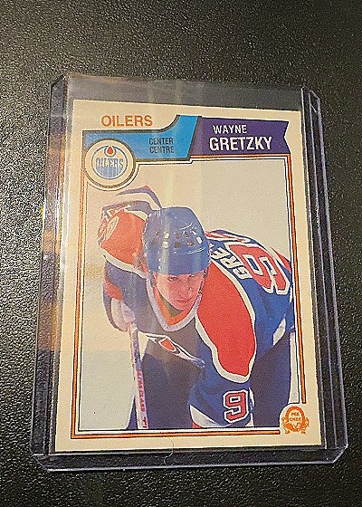 1983 O-Pee-Chee #29 Wayne Gretzky — front