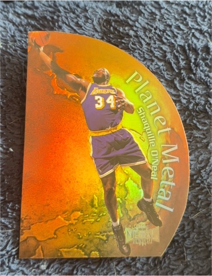 1998 Skybox Metal Universe Planet Metal Shaquille O'Neal — front