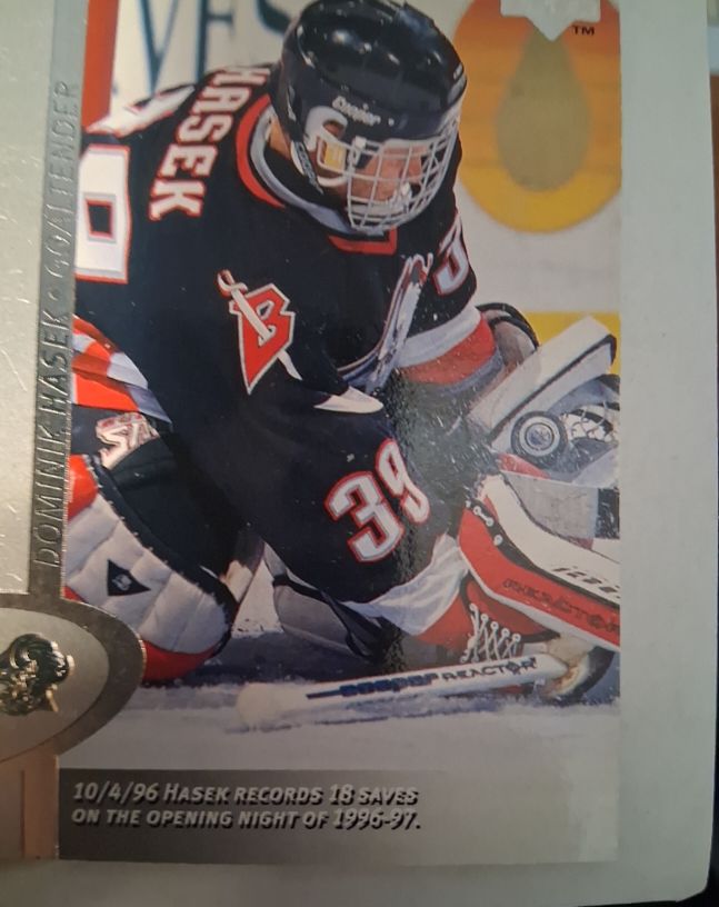 1996-97 Upper Deck #222 Dominik Hasek — front