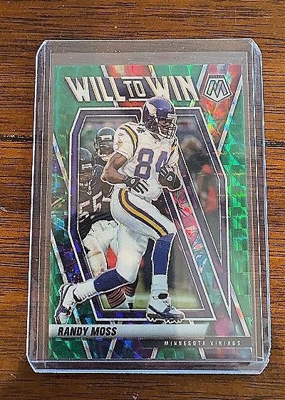 2021 Panini Mosaic #WW-19 Randy Moss Will to Win Green Prizm — front