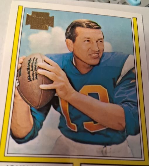 2001 Topps Archives #132 Johnny Unitas — front