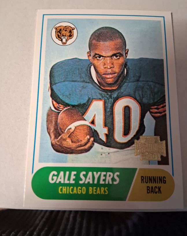 2001 Topps Archives #34 Gale Sayers — front