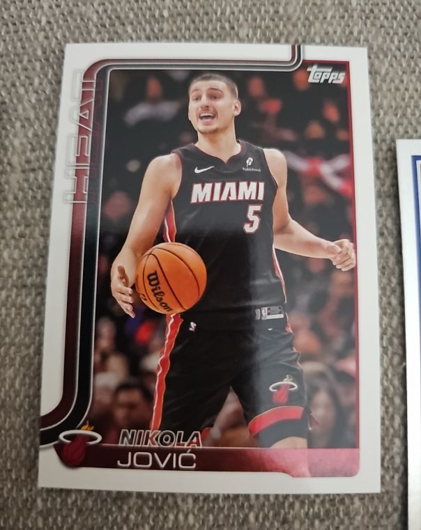 2025-26 Topps #76 Nikola Jovic — front
