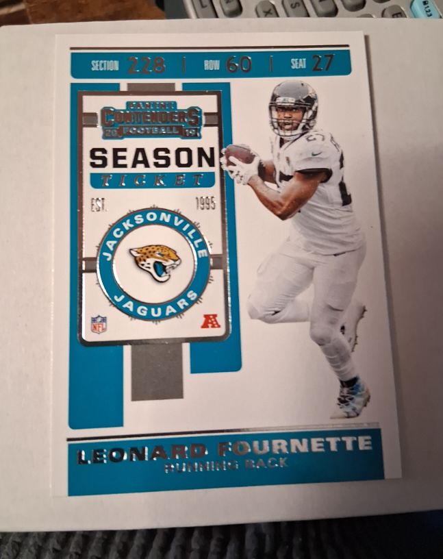 2019 Panini Contenders Season Ticket #37 Leonard Fournette — front