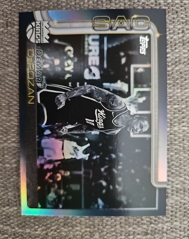 2025 Topps #SAC DeMar DeRozan — front