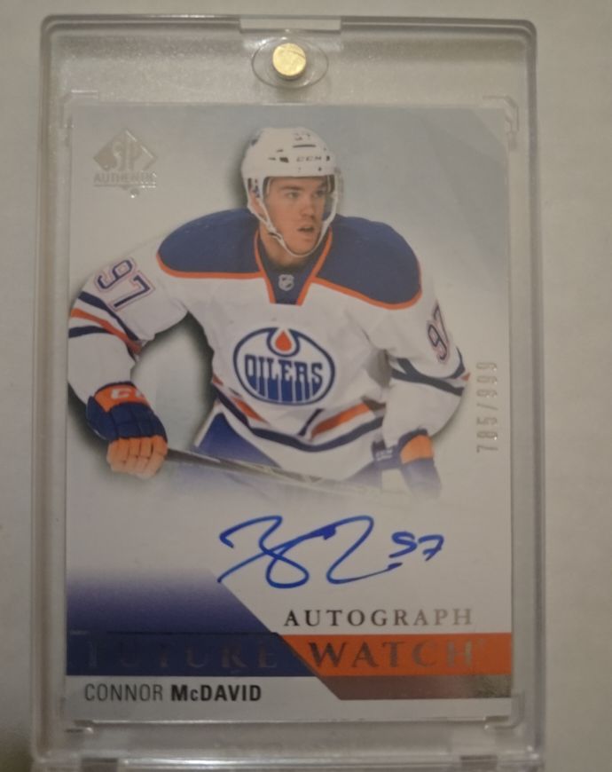2015-16 SP Authentic #226 Connor McDavid Future Watch Autograph Rookie Card — front