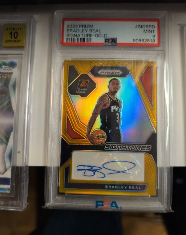 2023 Panini Prizm #SIGBRD Bradley Beal Signature-Gold — front