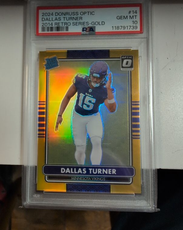 2024 Donruss Optic #14 Dallas Turner 2014 Retro Series Gold — front
