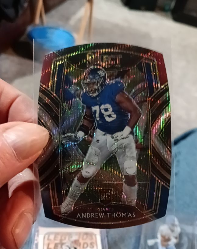 2020 Panini Select Club Level Tri-Color Prizm Die-Cut #205 Andrew Thomas — front