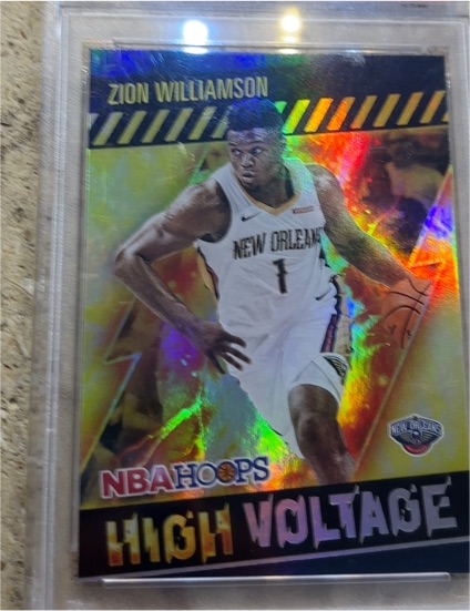 2020-21 Panini NBA Hoops #8 Zion Williamson High Voltage — front