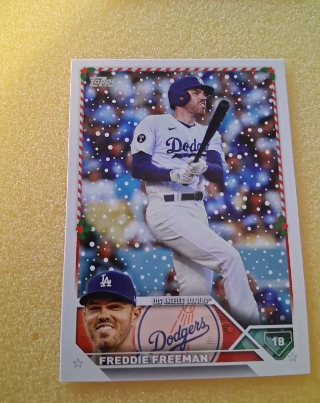 2023 Topps Holiday #H134 Freddie Freeman — front