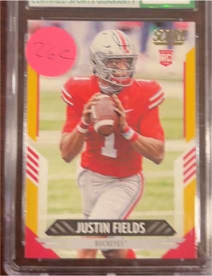 2021 Panini Score #302 Justin Fields Rookie Card — front